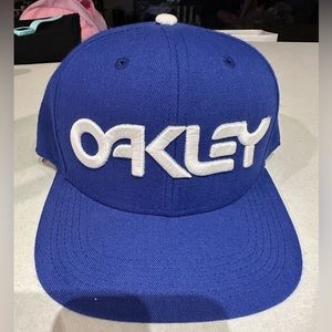 Oakley Cap